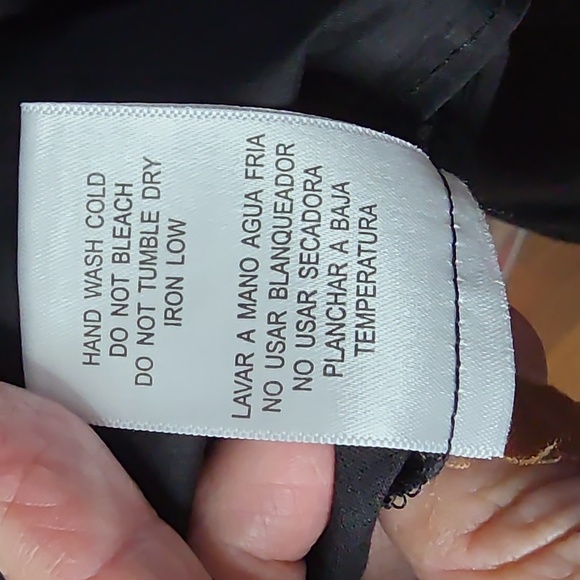 Hyacinth House Black Keyhole Becket Puff Sleeve Blouse Size Small - Picture 5 of 8